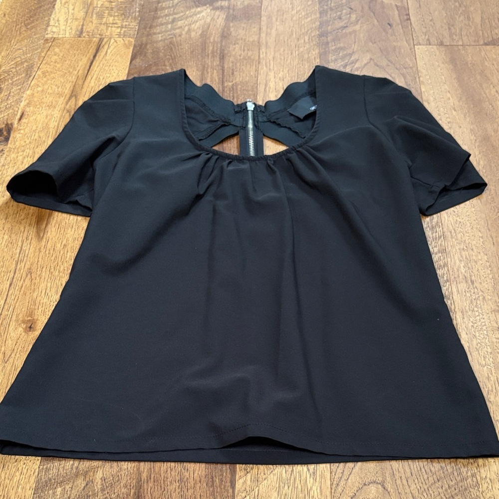 Greylin Woman’s Black Blouse Size S